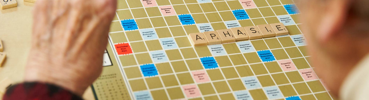 Scrabble – es wird das Wort Aphasie gelegt